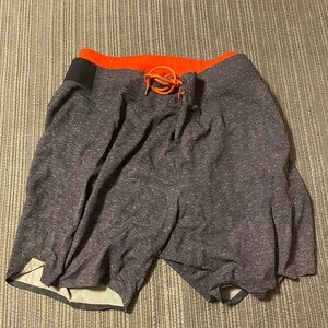 MEN SIZE L LULU LEMON BATHING SUIT
